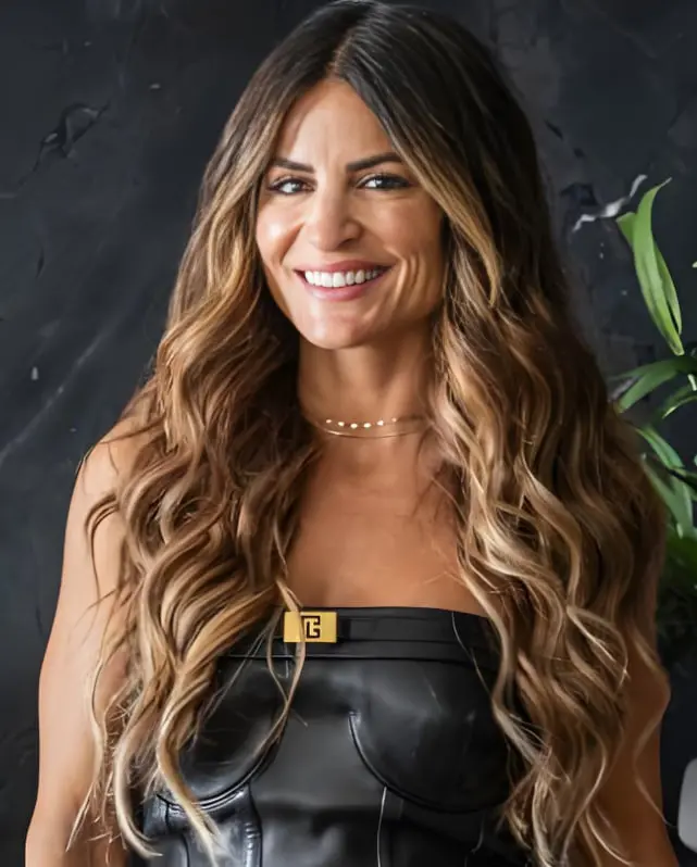 《罪恶之城》：黑白影像下的罪与罚，一部风格独特的漫画式暴力美学史诗！